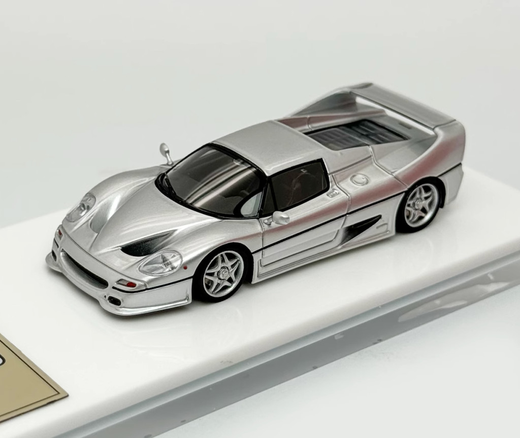 DMH 1:64 Silver F50 Aperta Hard Top Racing Sports Model Diecast Resin Car