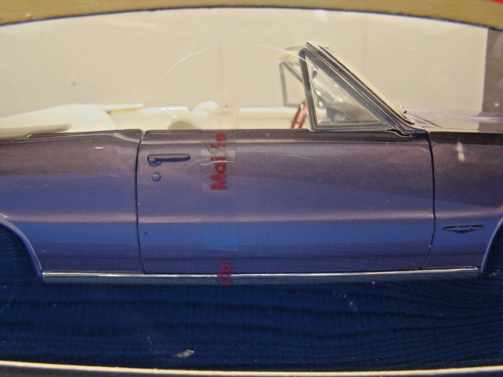 Maisto Special Edition 1965 Pontiac GTO Convertible Hurst Edition Iris Mist