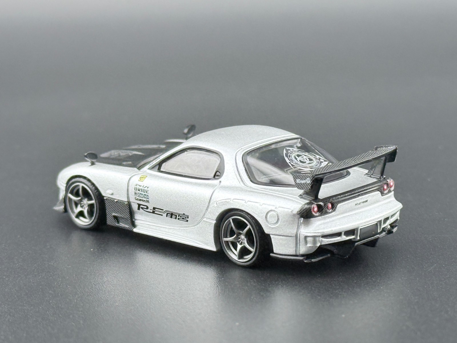 Mini GT Mazda RX-7 RE-Amemiya – Silver Metallic #1106 1/64