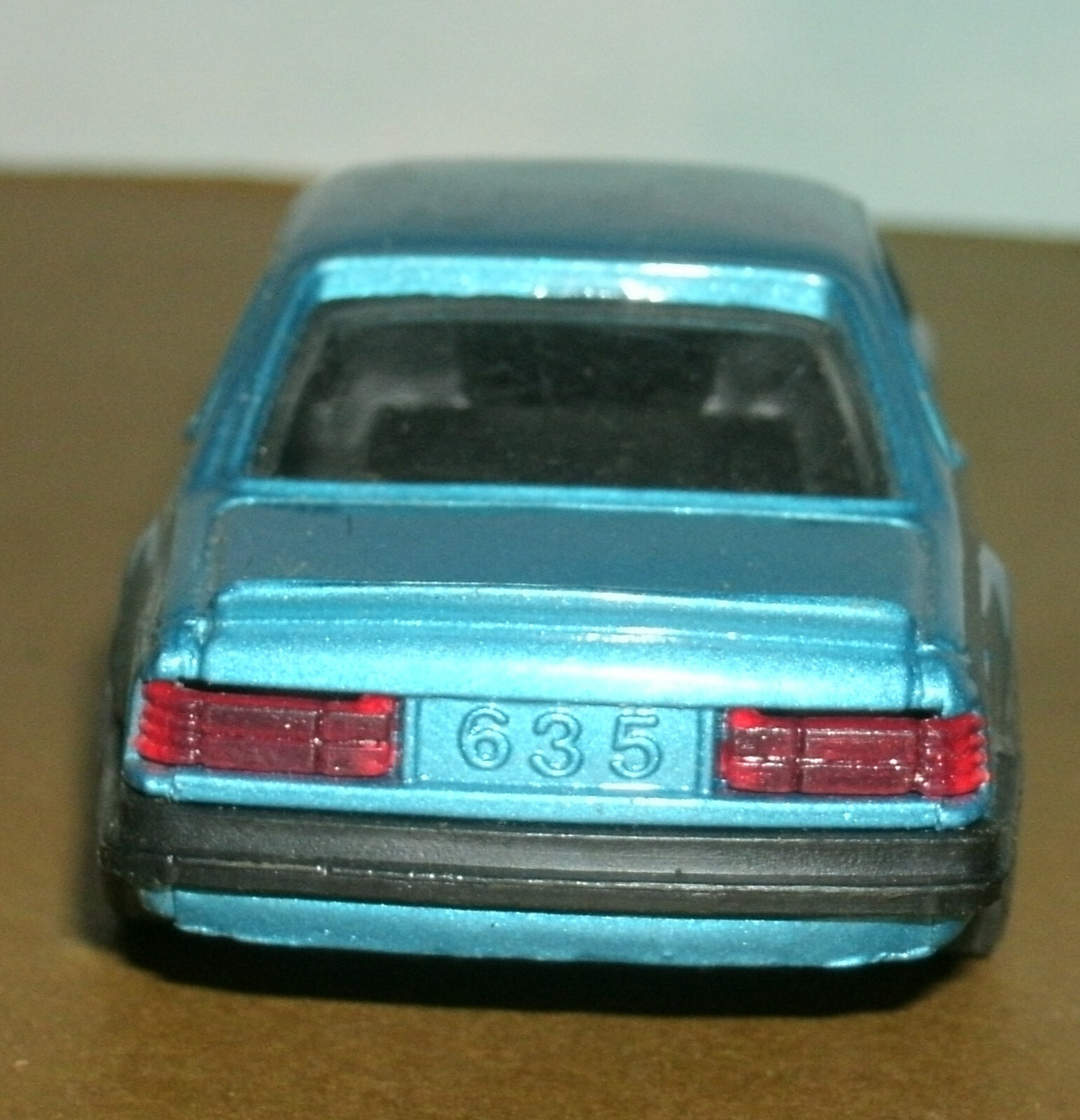 1/41 Scale BMW 635 CSi E24 (6-Series) Diecast Car (4.75″) Sunnyside Toys SS-907