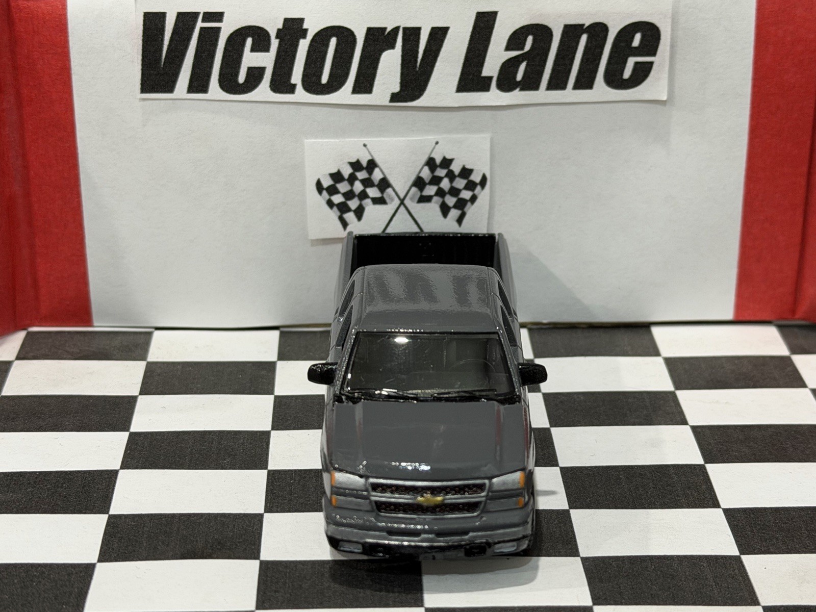 Custom Painted Auto World 2006 Chevy Silverado 1500 Classic 1 Of 1 1/64 Scale