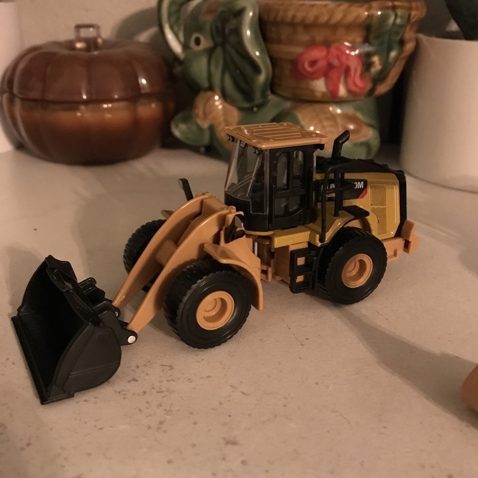 Diecast Masters 1:64 Lot Of 2