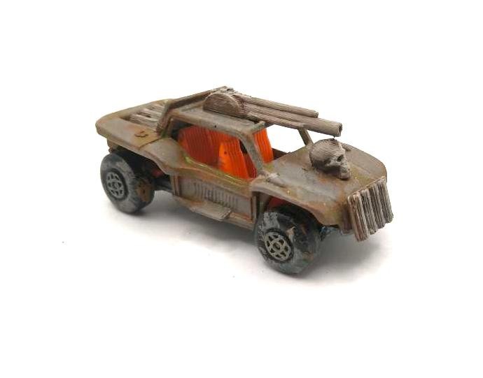 Custom Mad Max Zombie War Wasteland Road Warrior Truck 1/64 Hot Wheels Vehicle