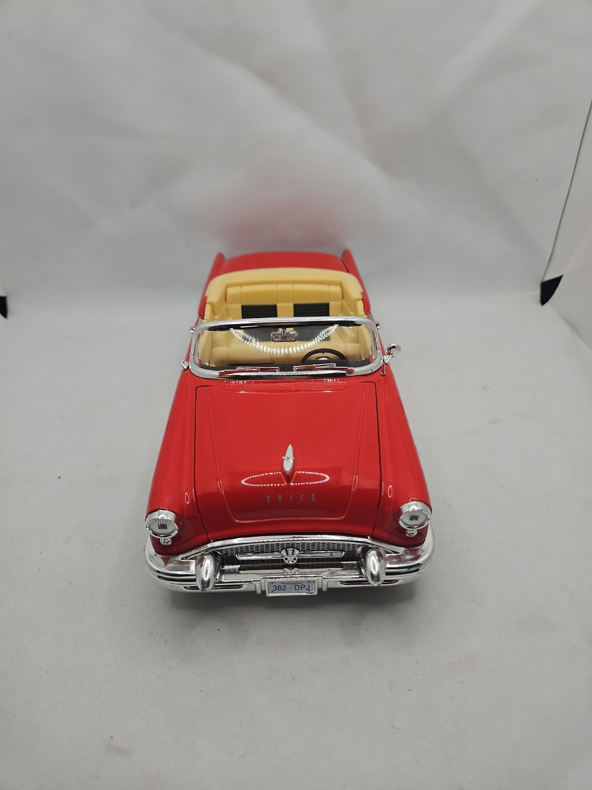 MIRA GOLDEN LINE 1/18TH SCALE 1955 BUICK CENTURY CONVERTIBLE RED #CR1