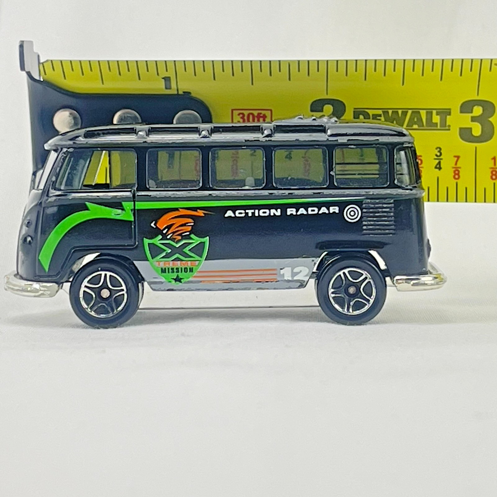 Matchbox VW Transporter Black 1:58 Loose MB Storm Trackers 2000