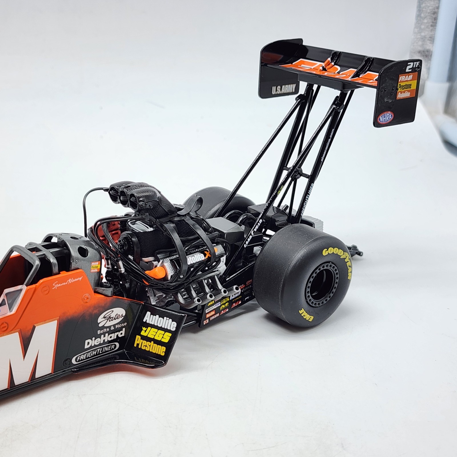 22D Auto World 1:24 NHRA Top Fuel Dragster FRAM Spencer Massey 2012 Diecast