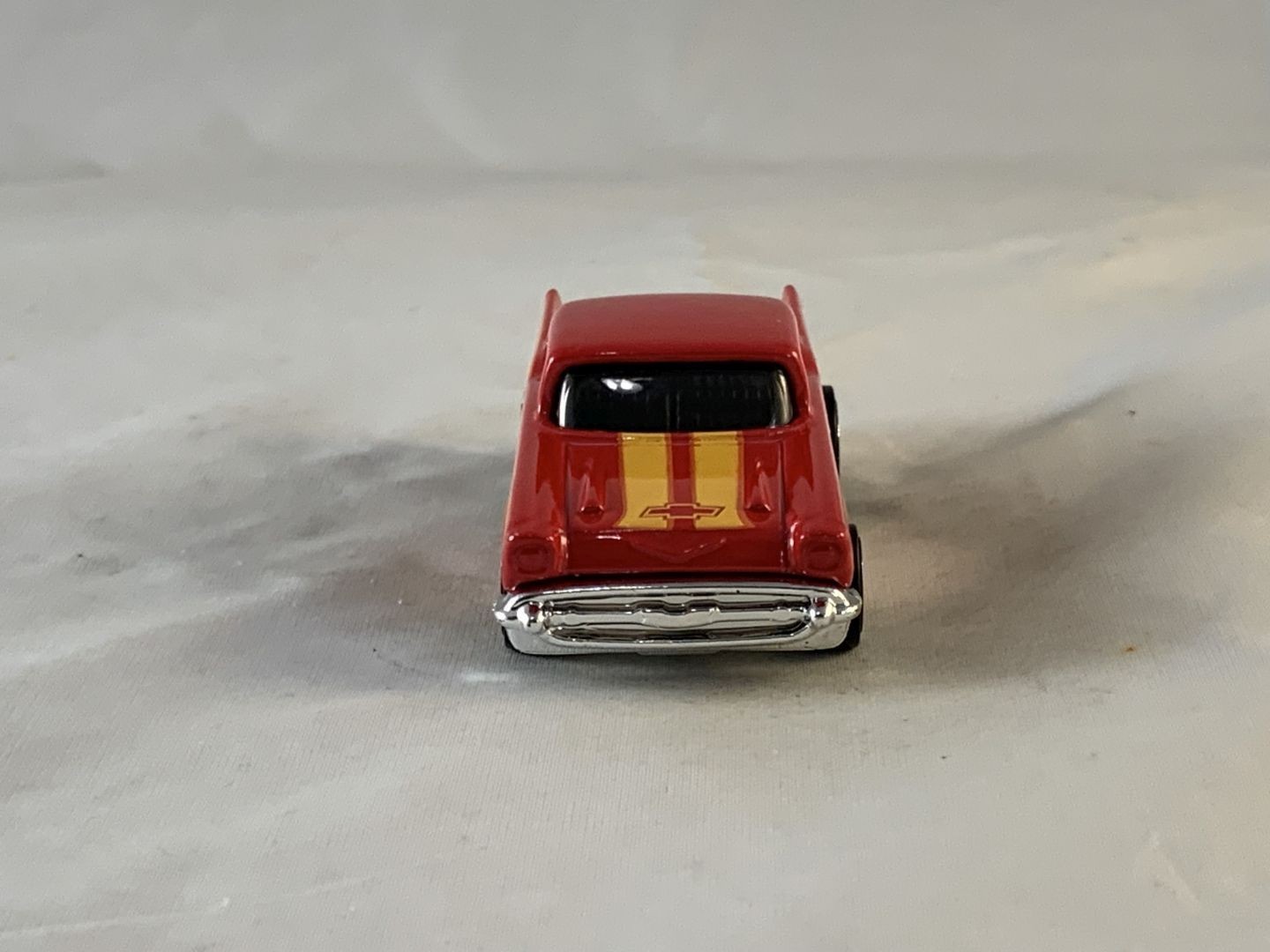 Hot Wheels 1957 Chevy 2013 HW Showroom Red MC5s