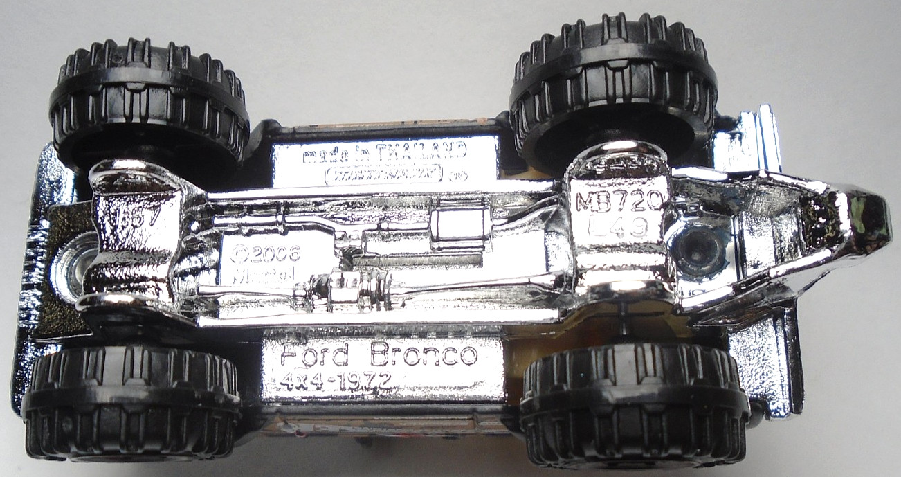 2018 MATCHBOX MBX ’72 FORD BRONCO 4X4 SKYJACKER BLACK & TAN DIECAST 2 7/8″ TRUCK