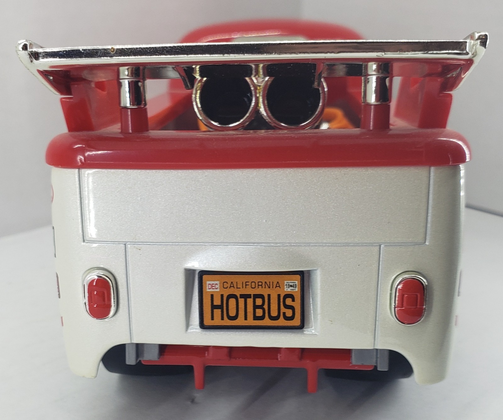 Red & White Volkswagen Bus Dragster by HotWheels [kw356]