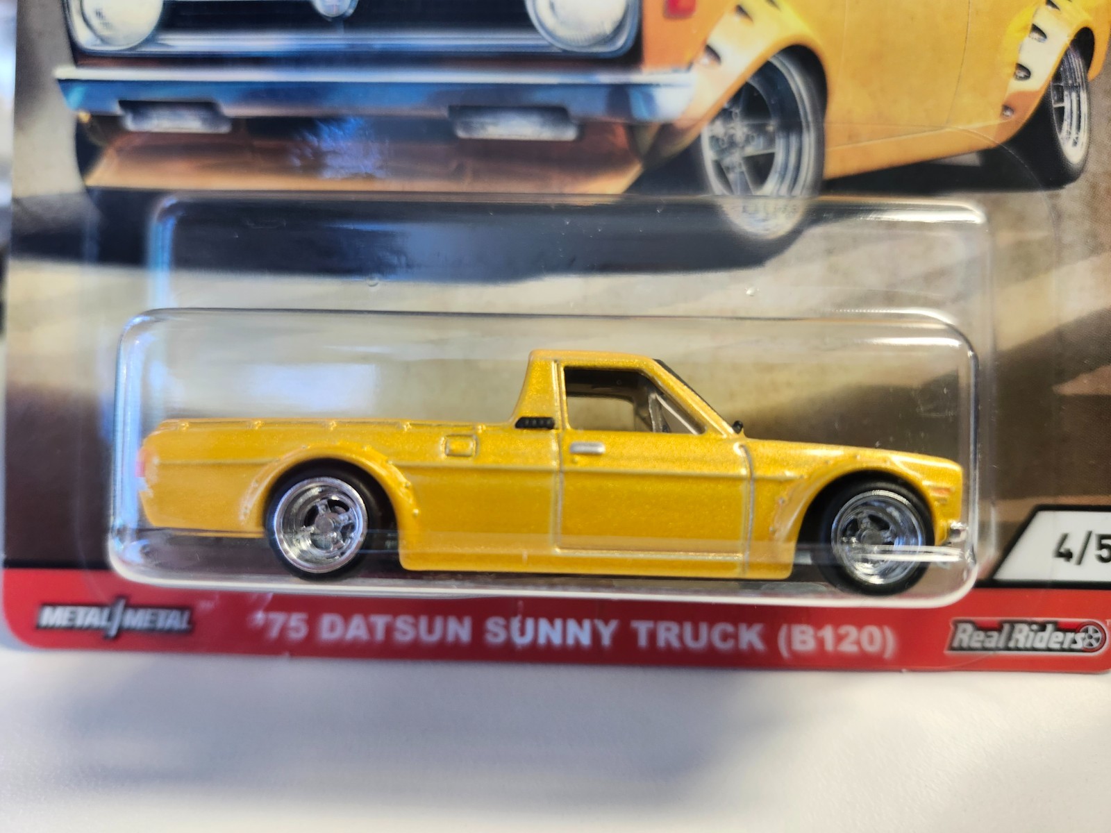 Hot Wheels Car Culture Japan Historics 3 ’75 Datsun Sunny Truck (B120) 4/5