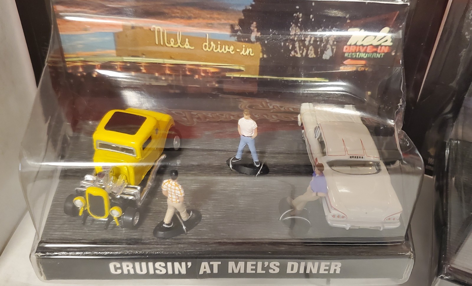 2001 JL American Graffiti Dioramas (lot of 2) Mels has crushed blister RARE VTG