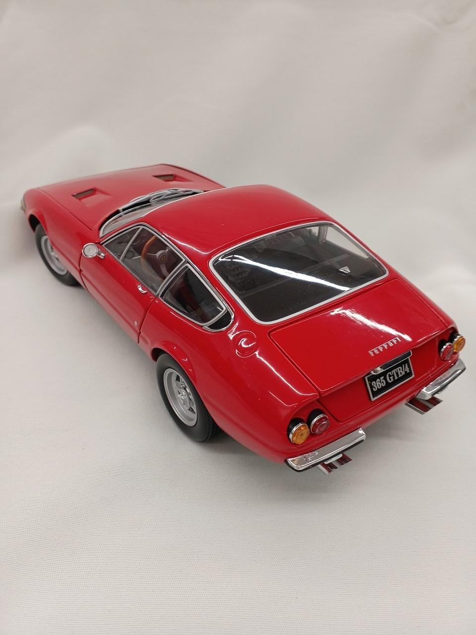 Kyosho Ferrari Collection 1/18 Diecast Model Car Display Used from Japan