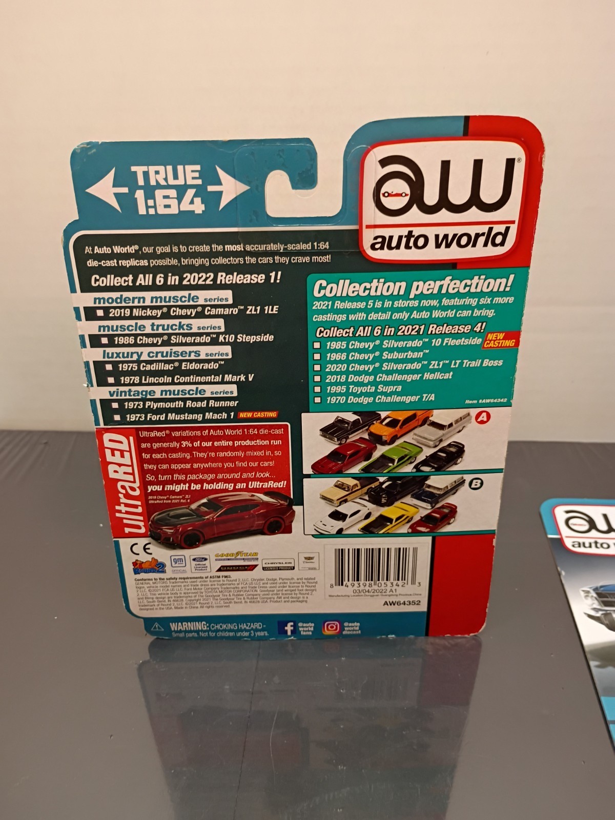 Auto World Premium 2022 Release 1 Set B Complete 6 Set Car Collection 1:64 NEW