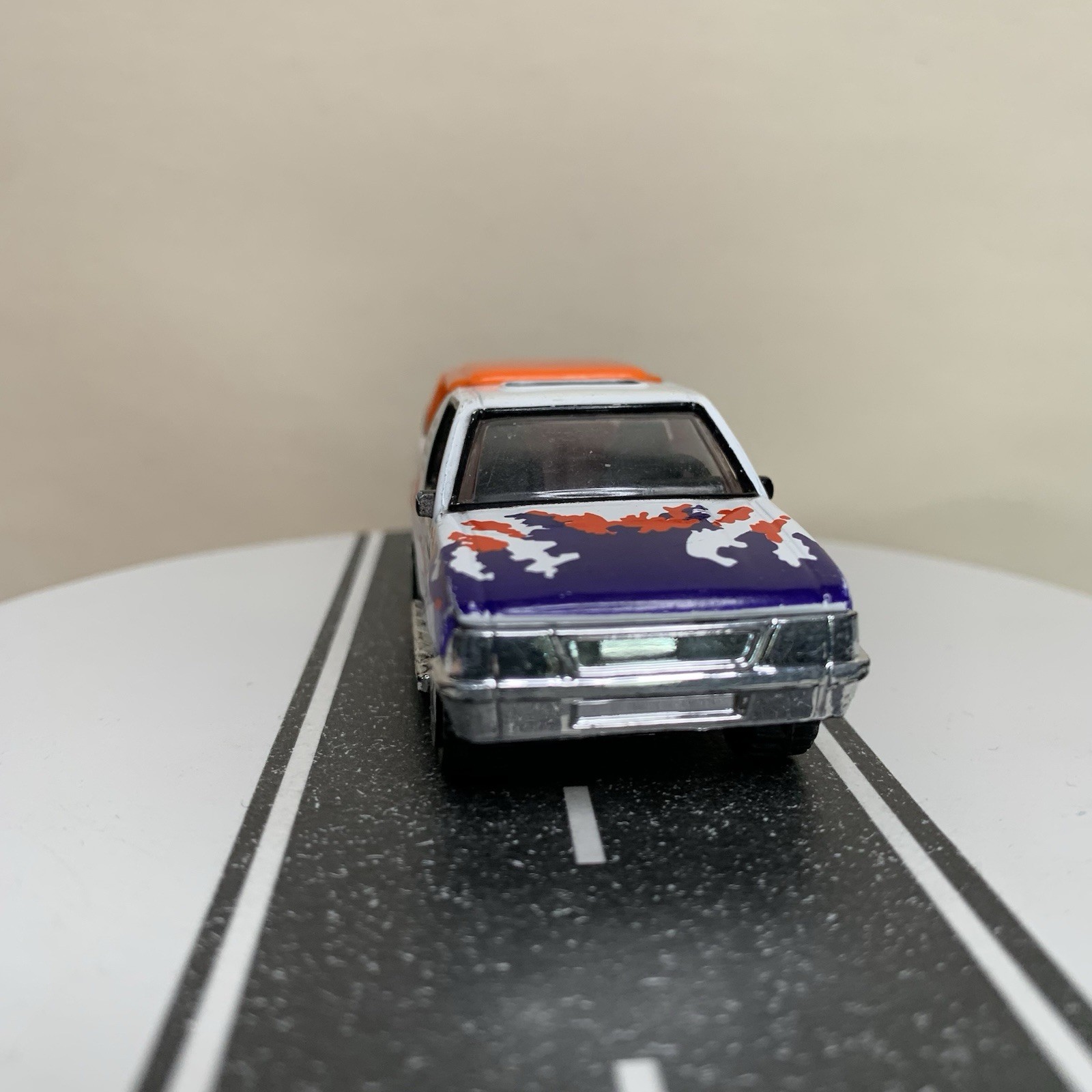 Unbranded Diecast Realtoy 1989-1994 Isuzu Amigo 2-Door SUV White Safari 1:64 NM
