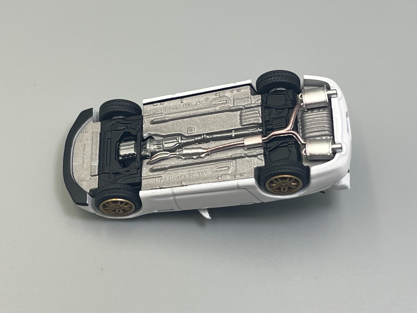 Honda S2000 Type S AP2 White Hardtop Convertible Kit MotorHelix 1/64 scale