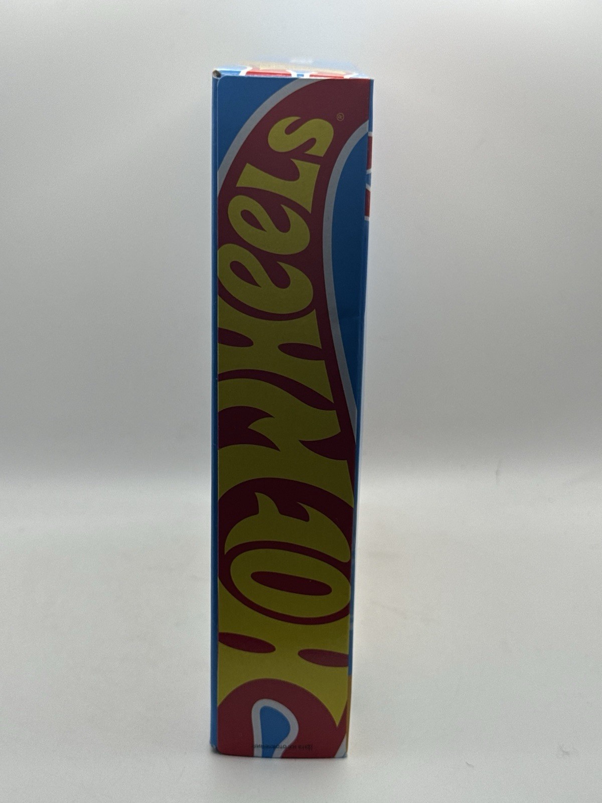 Hot Wheels “Hot Wheels 8” Variety Pack of 8 Cars – 1:64 Diecast Car