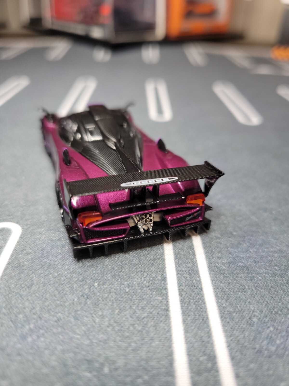 CM Model 1:64 Pagani Zonda Revolucion – Purple – Limited Edition