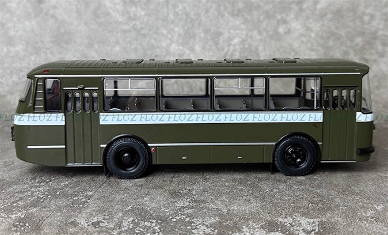 DEMPRICE Russian 695 Bus green 1:43 Bus Pre-built Model