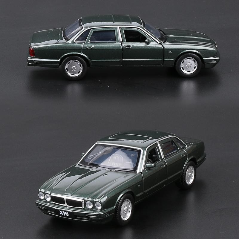 Jaguar XJ6 1:36 Scale Alloy Diecast Car Model Classic Pull Back Collectible