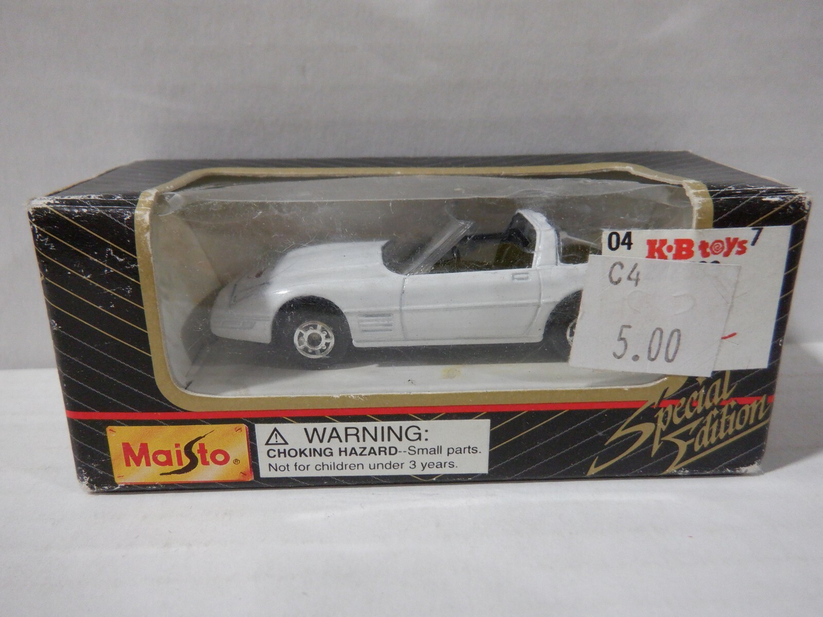 Maisto Special Edition White 042121DMT