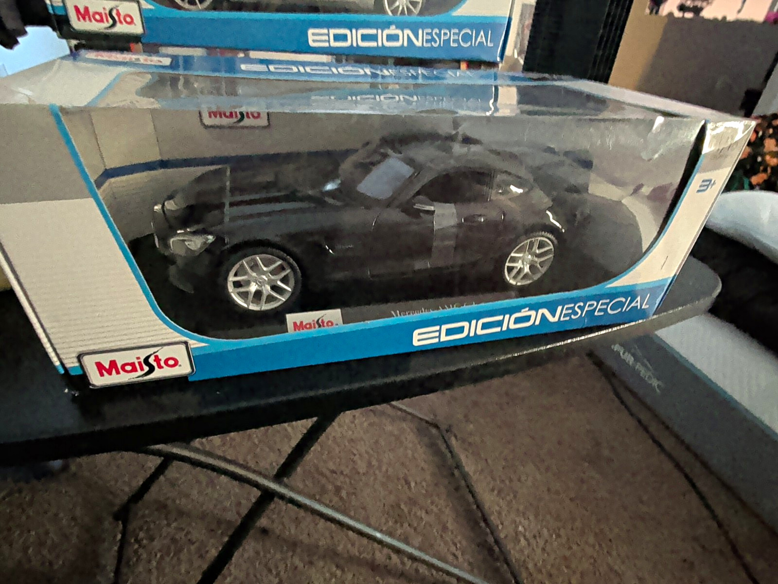 Maisto 1:18 2015 Mercedes-Benz Mercedes-AMG GT Black Diecast Special Edition