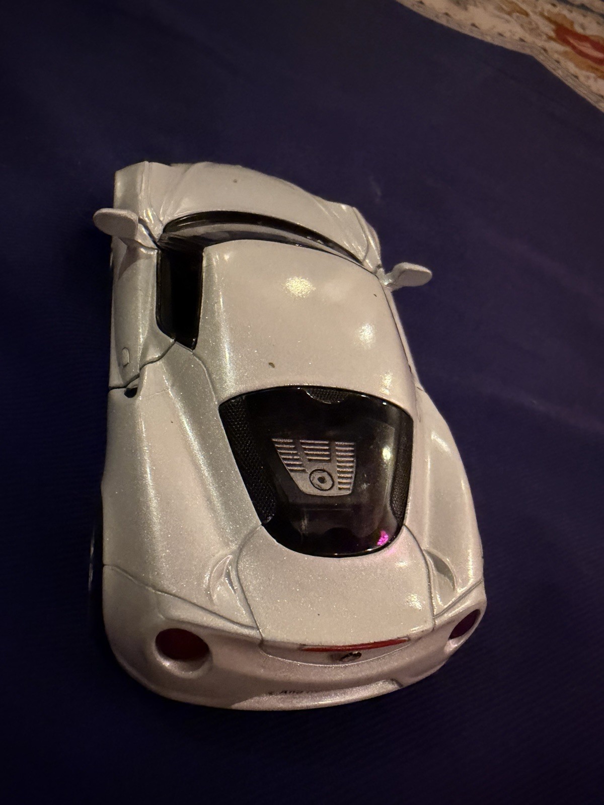 Alfa Romeo 4C 2013 White Diecast Model Pullback 1:32 Scale Kintoy Doors Open