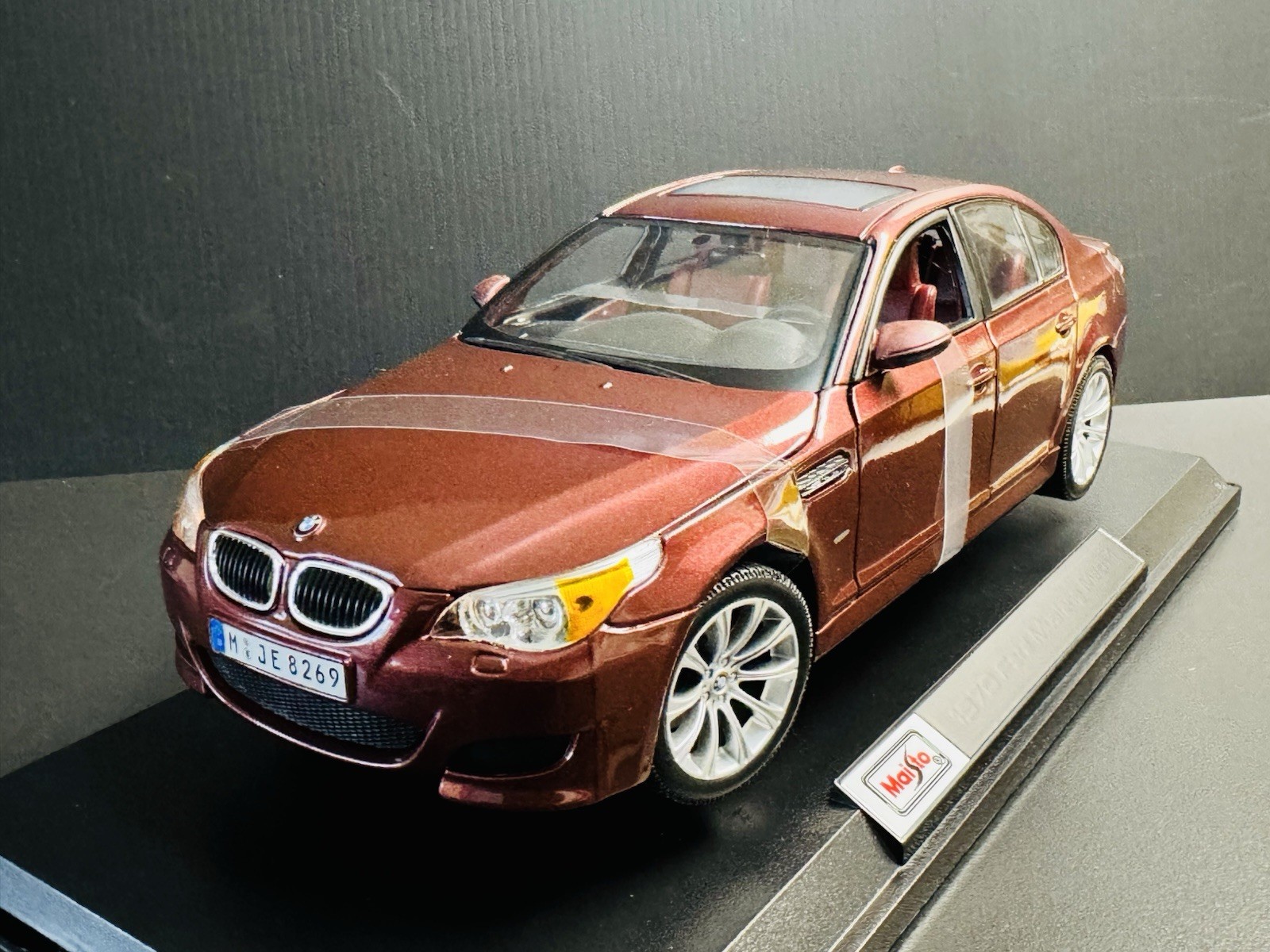 2010 BMW M5 Indianapolis Red Metallic 1/18 Maisto HTF !