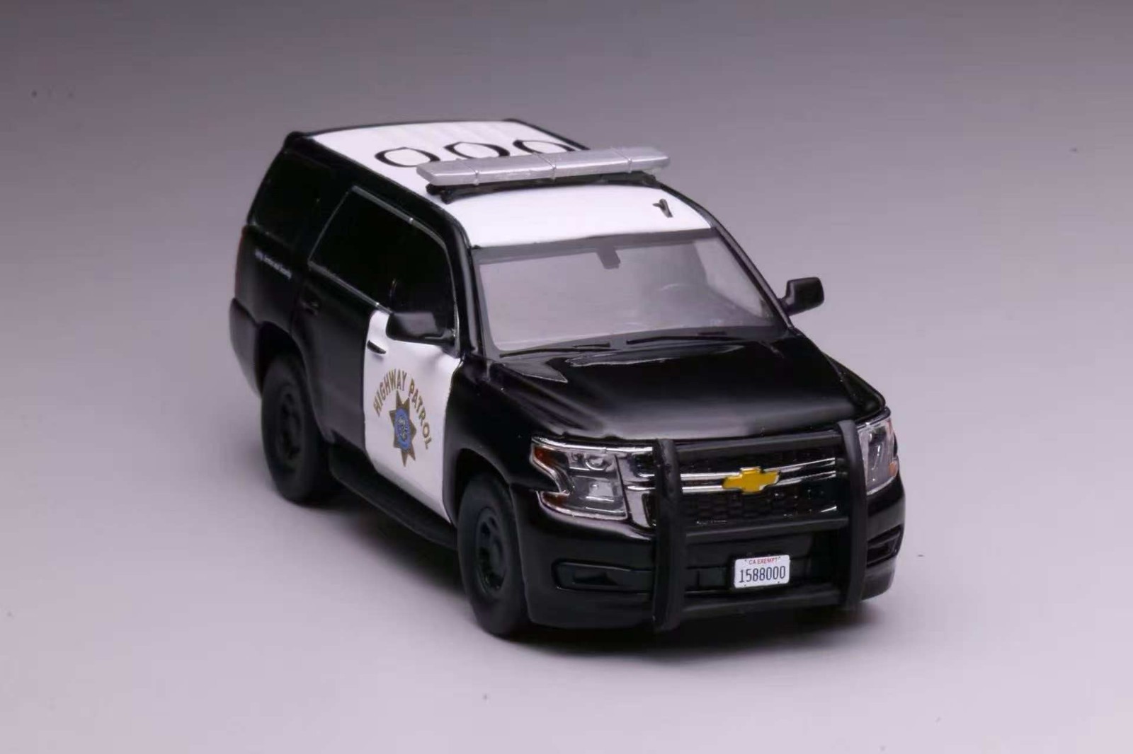 596 1: 64 Chevrolet Tahoe NYSP/CHP State Police car Diecast Collect Car