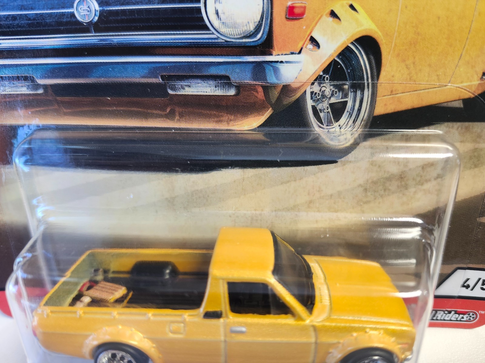 Hot Wheels Car Culture Japan Historics 3 ’75 Datsun Sunny Truck (B120) 4/5