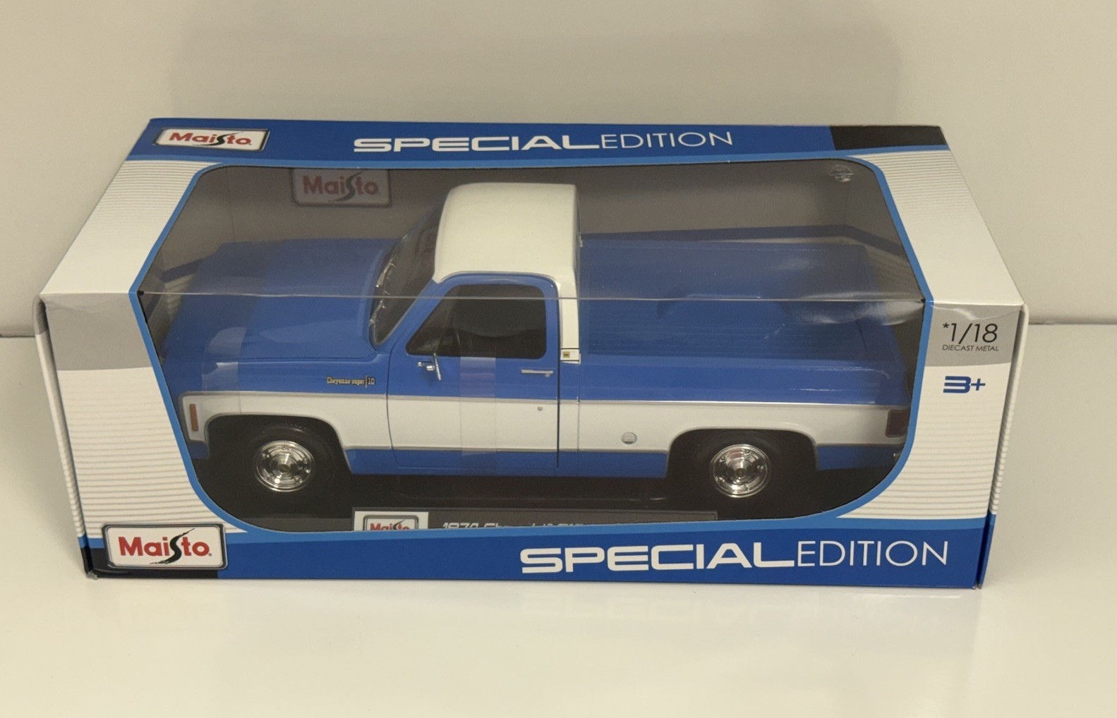 1974 Chevrolet C10 Cheyenne Super 1:18 Maisto Exclusive Style Special Edition