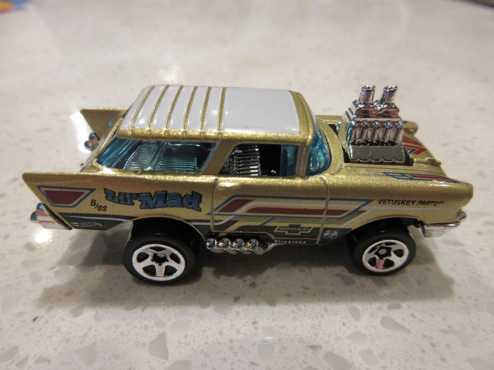 2026 Hot Wheels Lil’ Mad Nomad Gold Mooneyes HW Wagons Diecast 1:64 Toy Race Car
