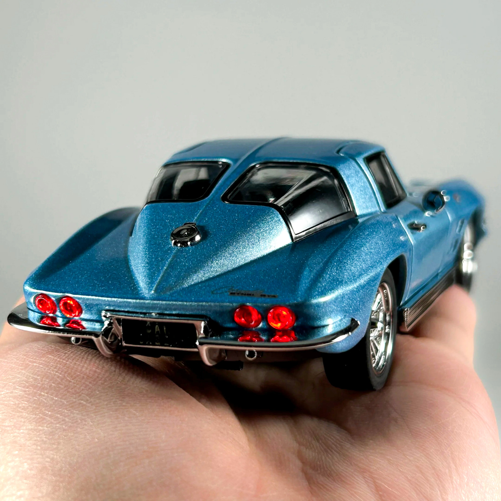 1:32 1963 Chevrolet Corvette Sting Ray C2 Coupe Model Car Collectible Toy Gift