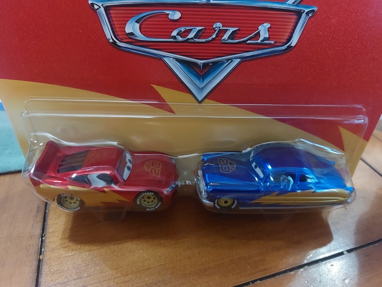Disney Pixar Cars 20th Anniversary Lightning McQueen and Doc Hudson 2-Pack 🔥
