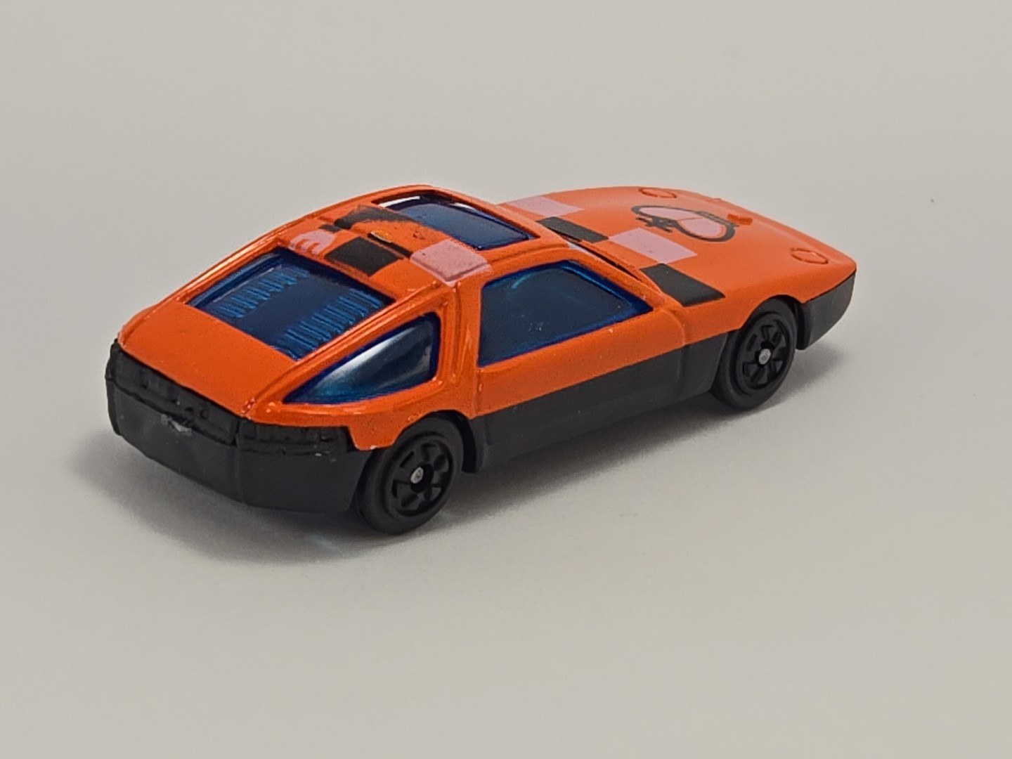 1977 – 1995 Porsche 928 1/64 Scale Collectible Crude Die-Cast Toy Car