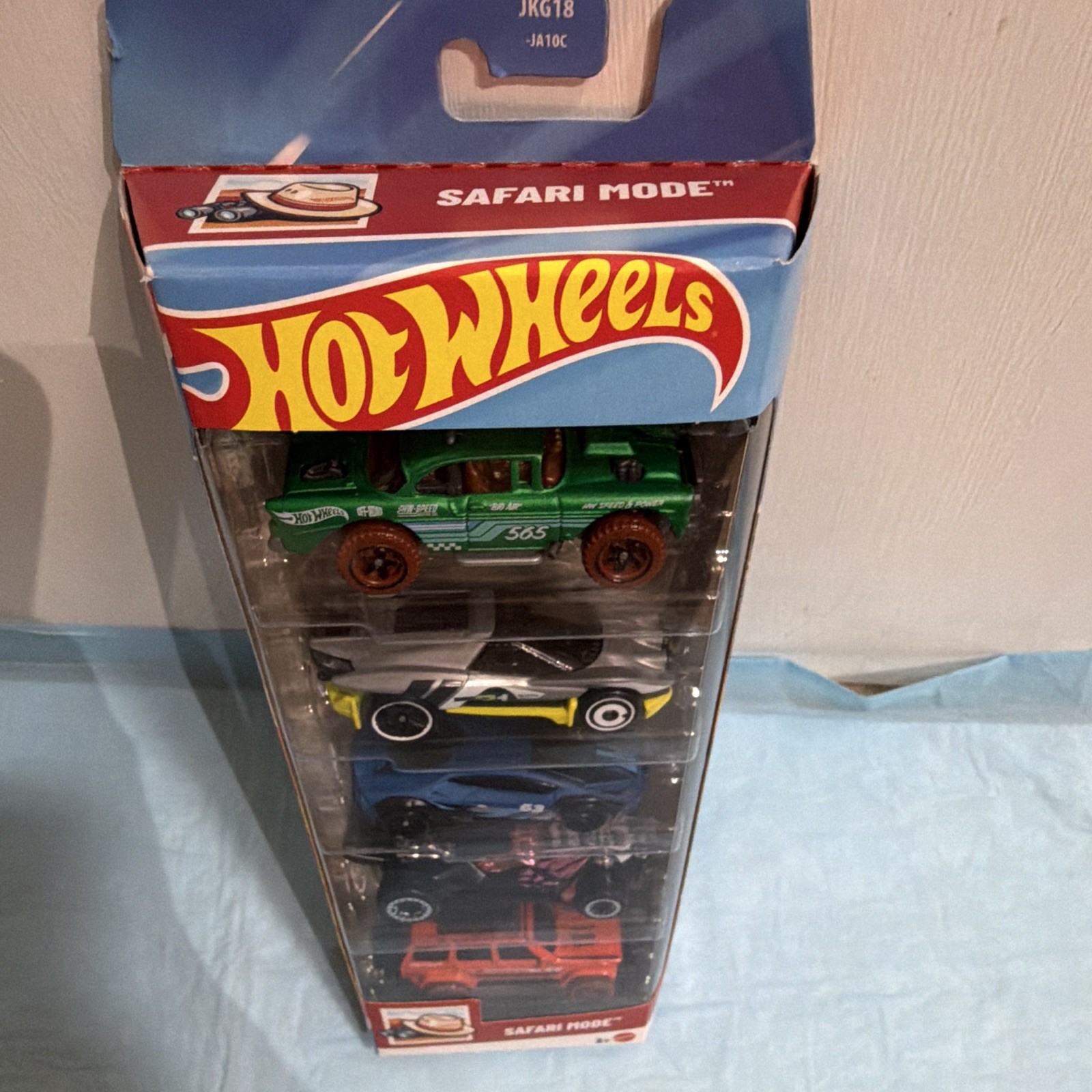Hot Wheels Safari Mode 5-Pack 1:64 Diecast Cars Set, Unopened Box