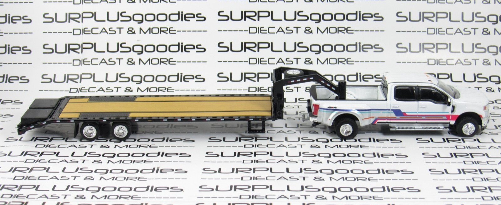 Greenlight 1:64 White 2019 FORD F-350 F350 LARIAT Dually w/Gooseneck Trailer BLK
