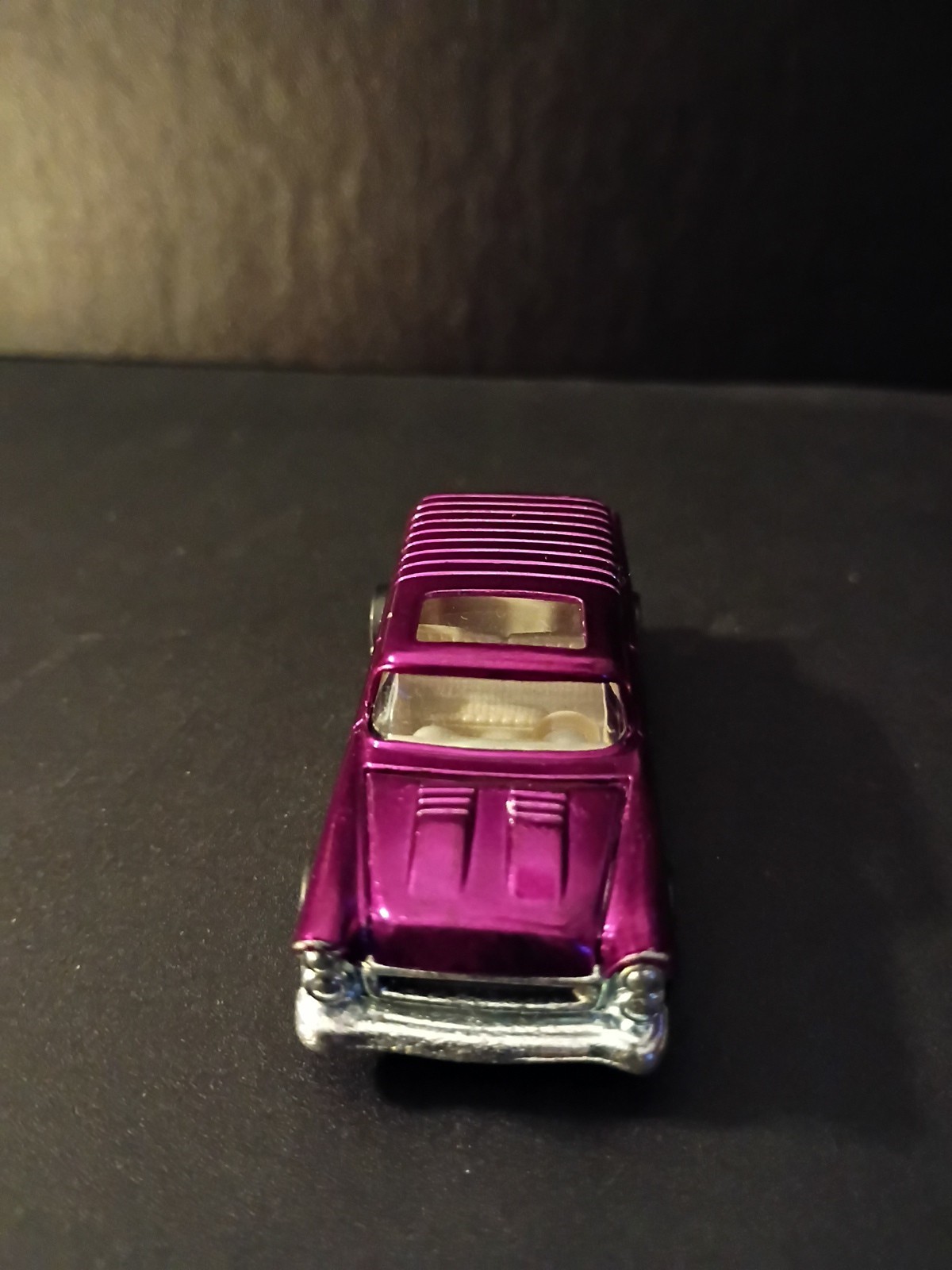 Hotwheels Redline Classic Nomad Magenta 1969 VN/MINT