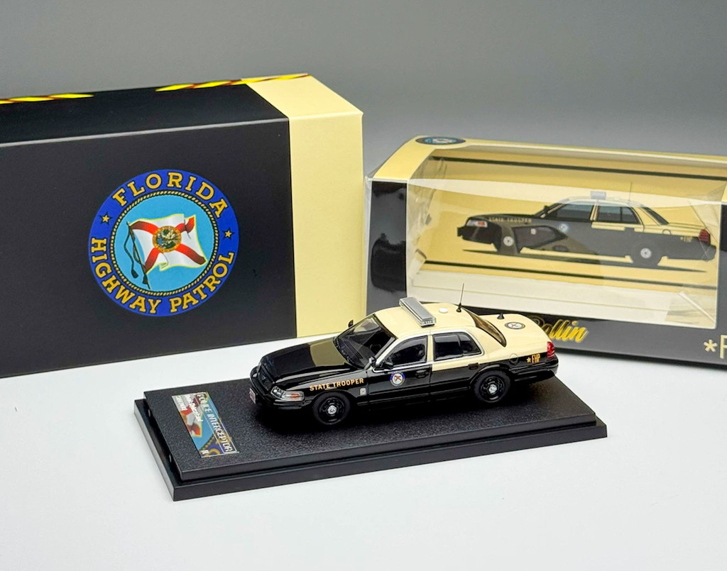 Rollin 1:64 FHP Florida Highway CV Victory Crown Model Diecast Metal Car