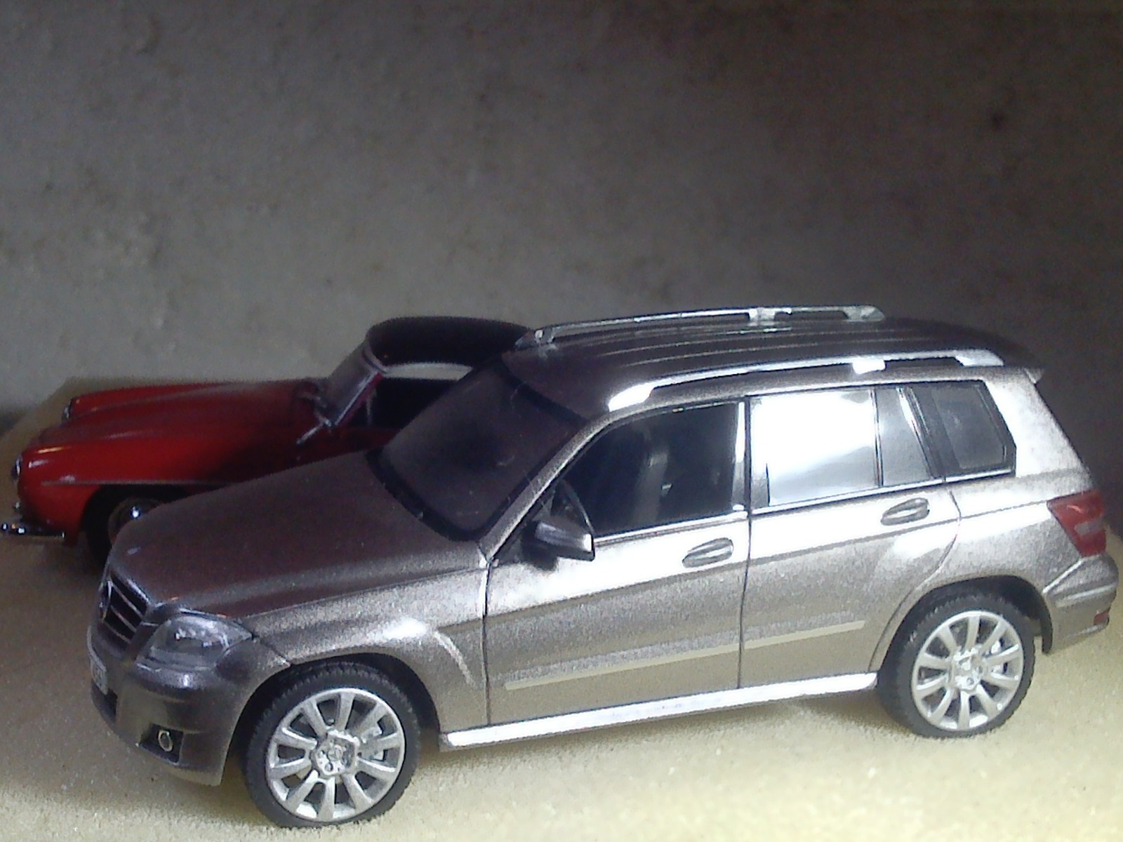 SCHUCO 1/43 Scale 2013-2015 MERCEDES BENZ GLK KLASSE SPORT UTILITY