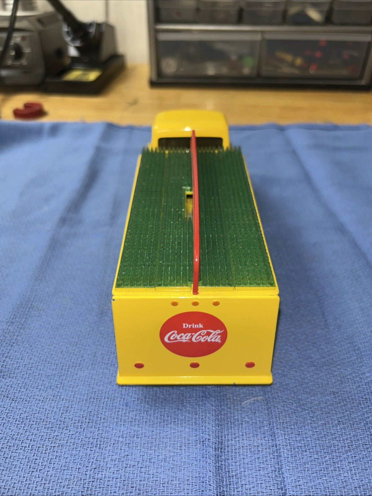 1/24 Ertl Coca Cola 1953 Ford C-500 Delivery Truck Diecast Bank