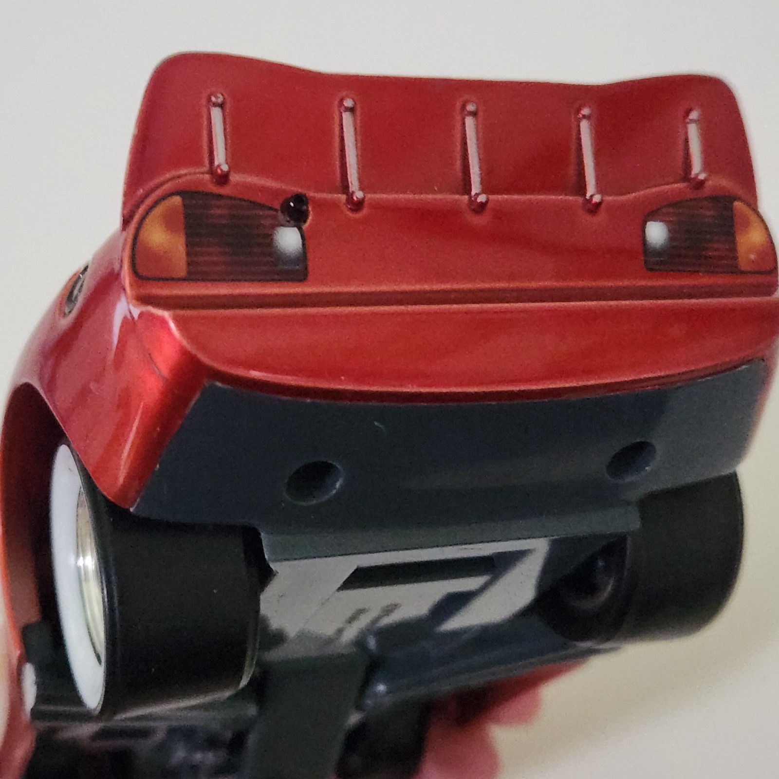 Disney Store Cars Cruisin’ Lightning McQueen Talking Pullback Wheelie Action 6″
