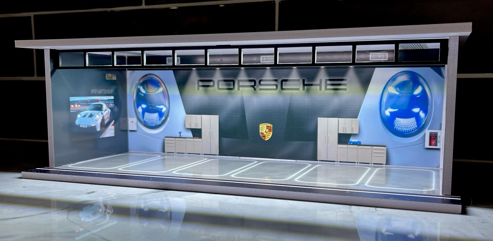 NEW Porsche Interior Theme FOR Hot Wheels 1:64 Model Diorama Garage LED Lighting