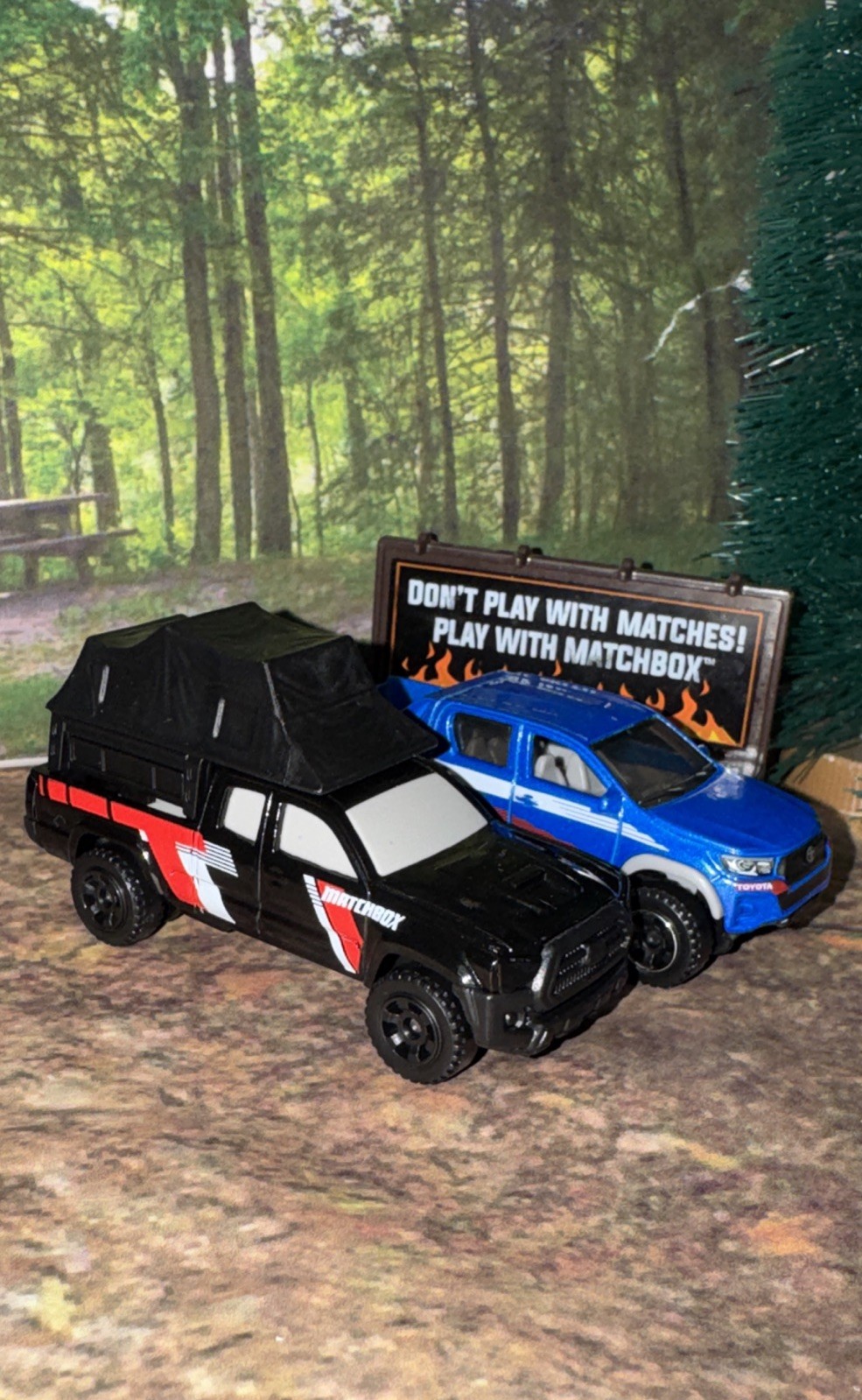 Matchbox 2016 Toyota Tacoma w/ Removable Top & Helux Yokohama Off Road II NLFFP
