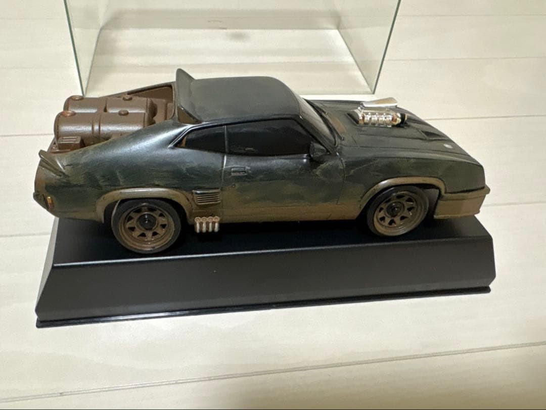 Mad Max Interceptor Weathered Display Model With Box Manual