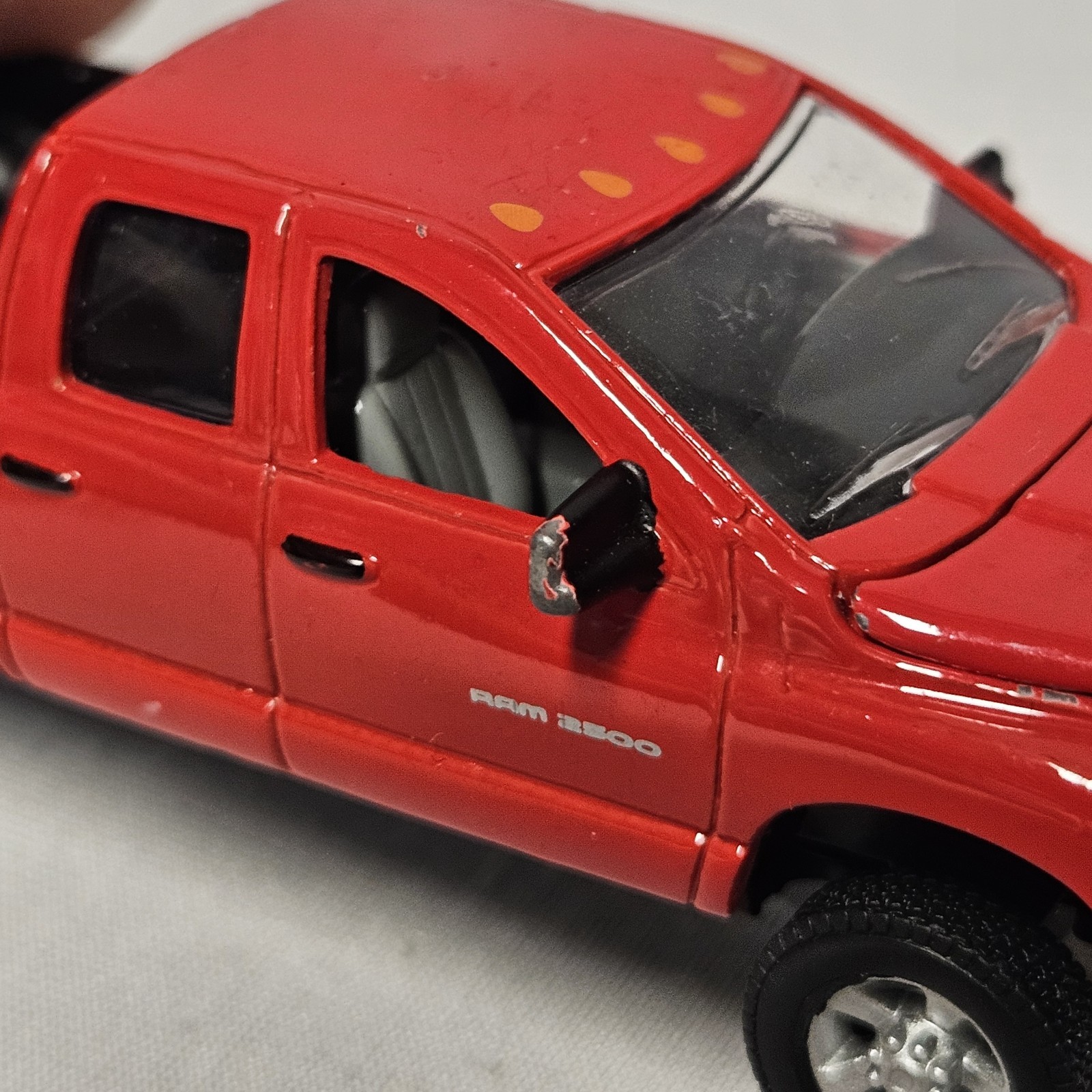 Dodge RAM 2500 Red 2002 – 2005 ERTL Die Cast Chrysler Group Truck RC2
