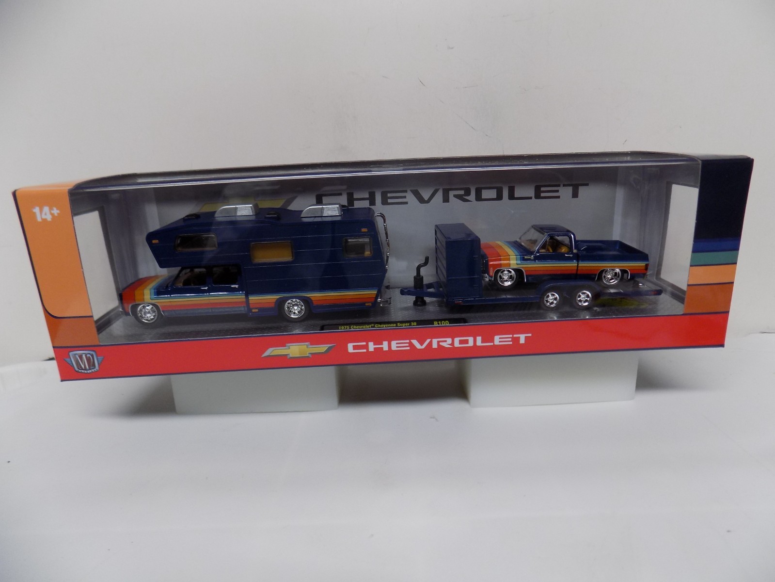 M2 Boxed – ’75 CHEVY CHEYENNE SUPER 10 CAMPER & ’78 CHEVY C10 SILVERADO BOX SET