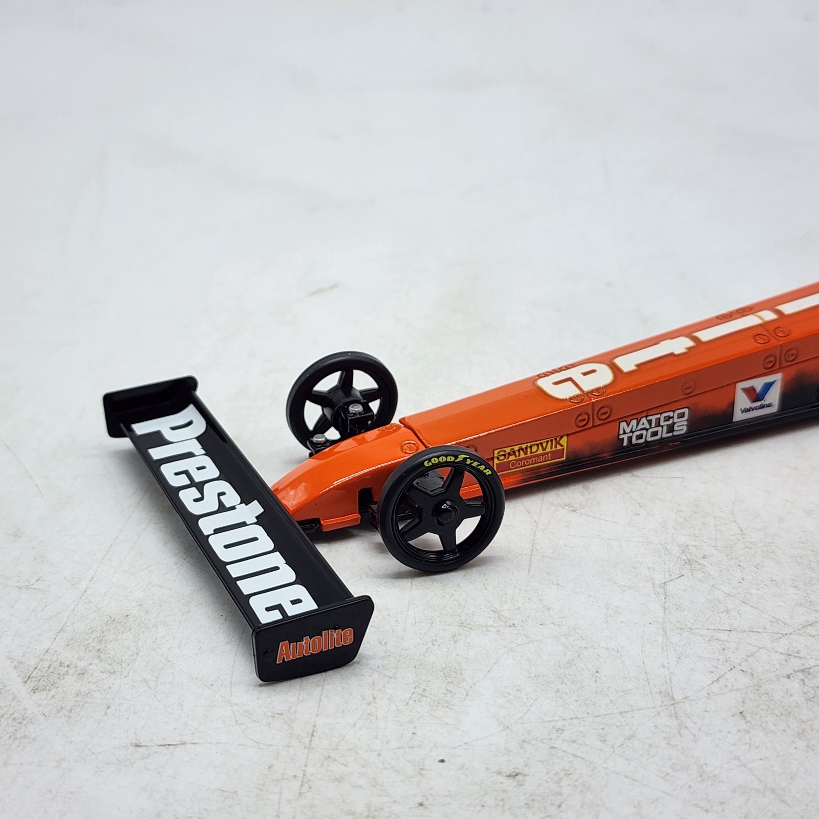 22D Auto World 1:24 NHRA Top Fuel Dragster FRAM Spencer Massey 2012 Diecast