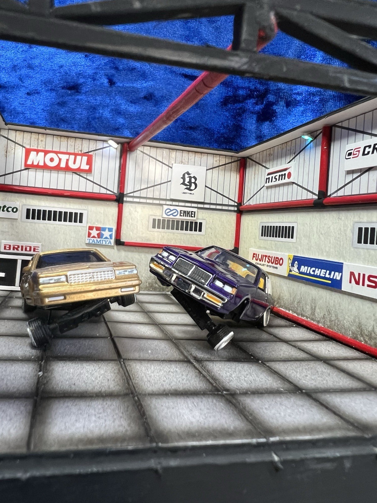 Hot Wheels M2 Jada GreenLight Matchbox Custom Diorama
