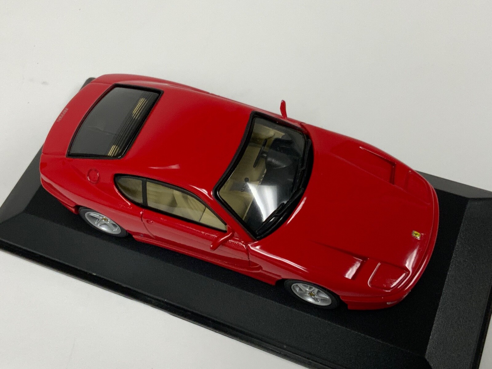 1/43 Minichamps Ferrari 456 GT in Rosso Corsa Red MIN 072400