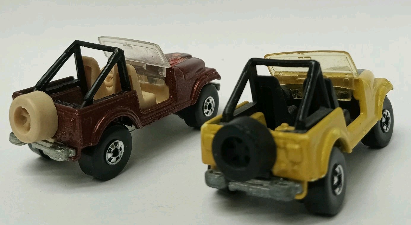 Hot Wheels Black Wall Jeep CJ7 4×4 Military Green And Copper Golden Eagle 1981